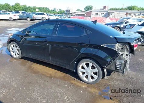 2013 Hyundai Elantra Gls/Limited z USA, uszkodzony, nr VIN KMHDH4AE2DU983561